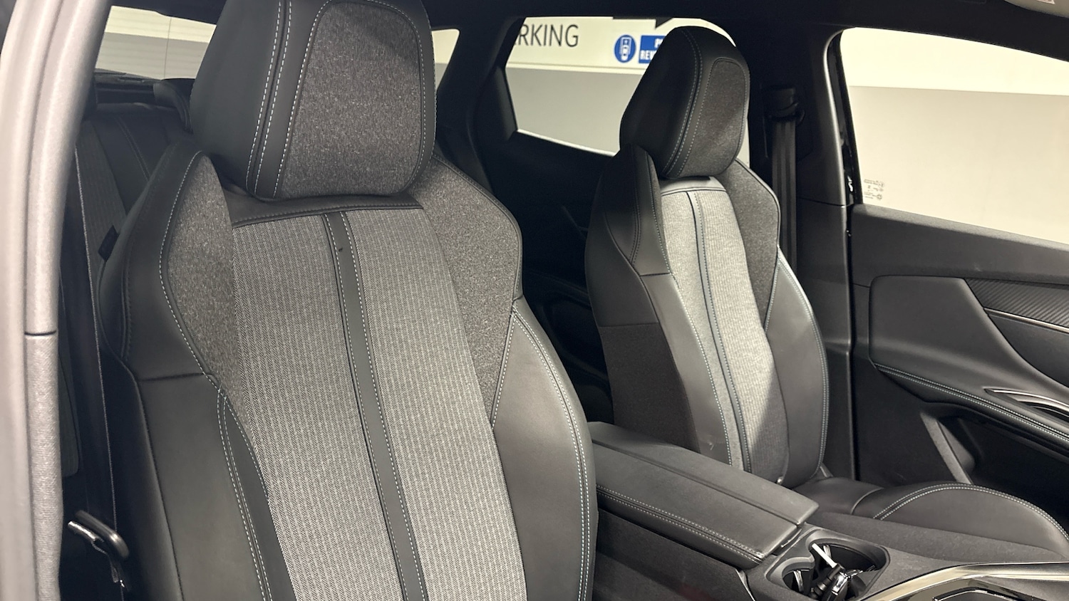 Used Peugeot 3008 2024 for sale - 77457157: Photo 42