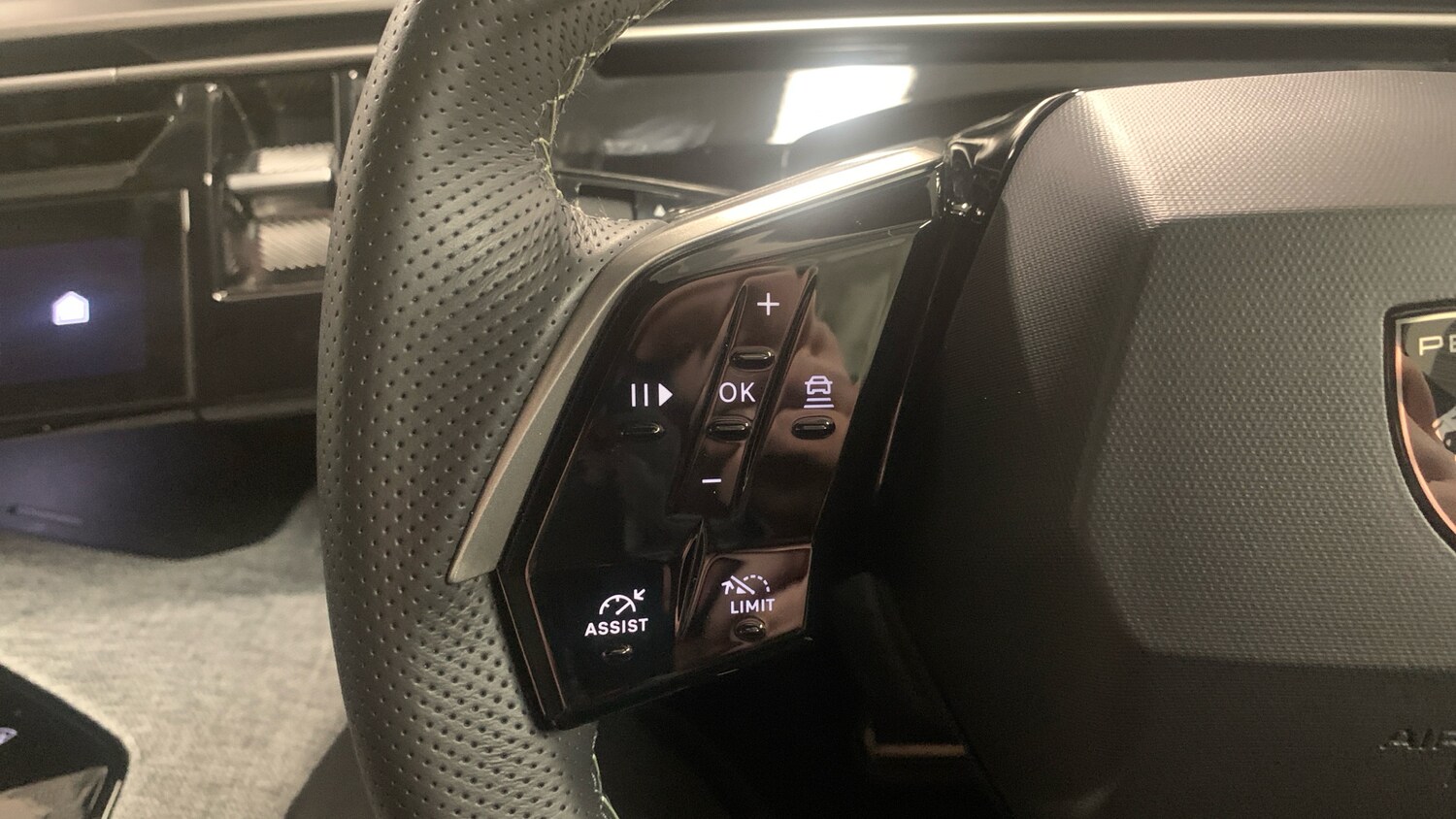 Used Peugeot 3008 2025 for sale - 78206001: Photo 23