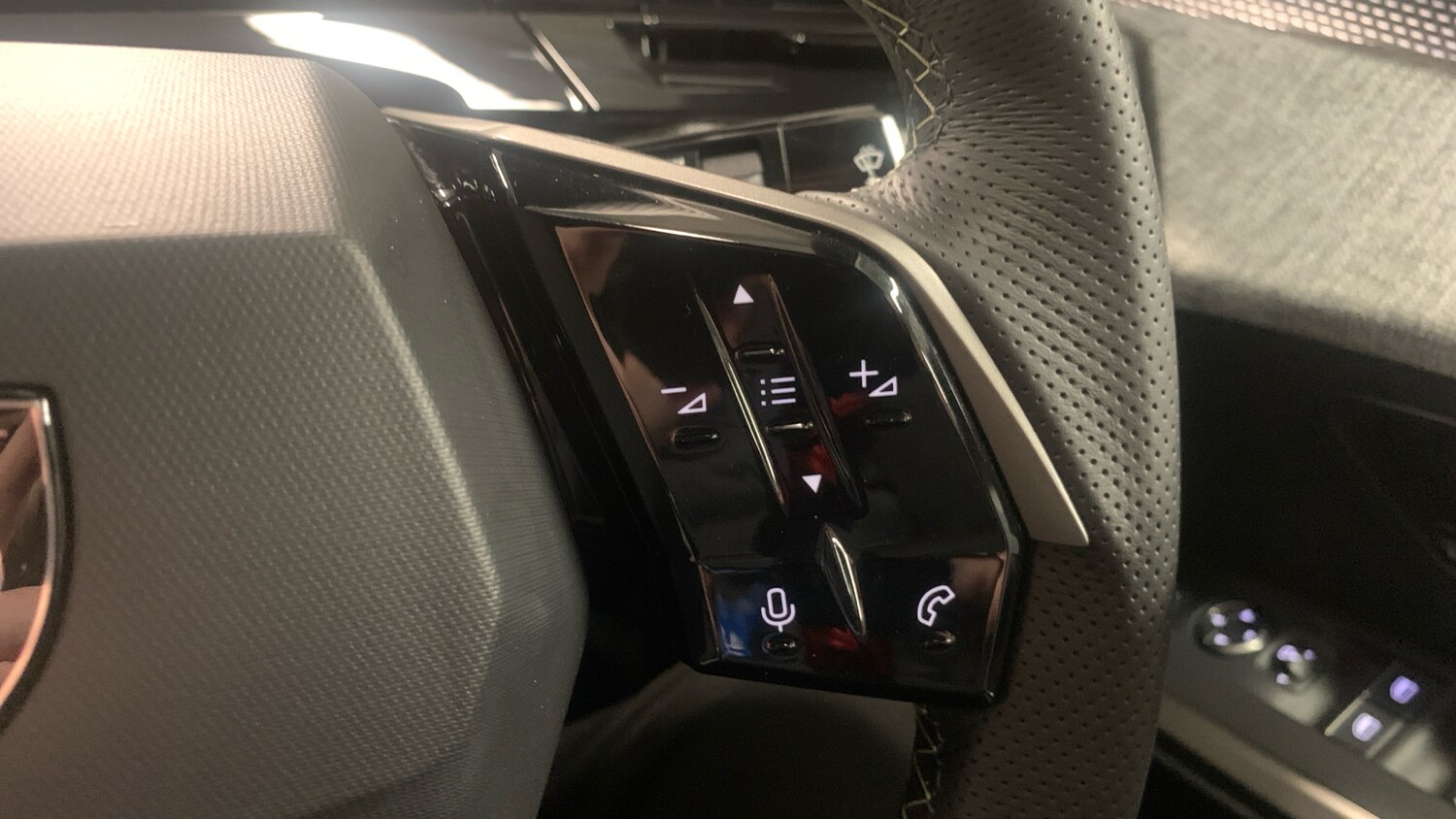 Used Peugeot 3008 2025 for sale - 78206001: Photo 24