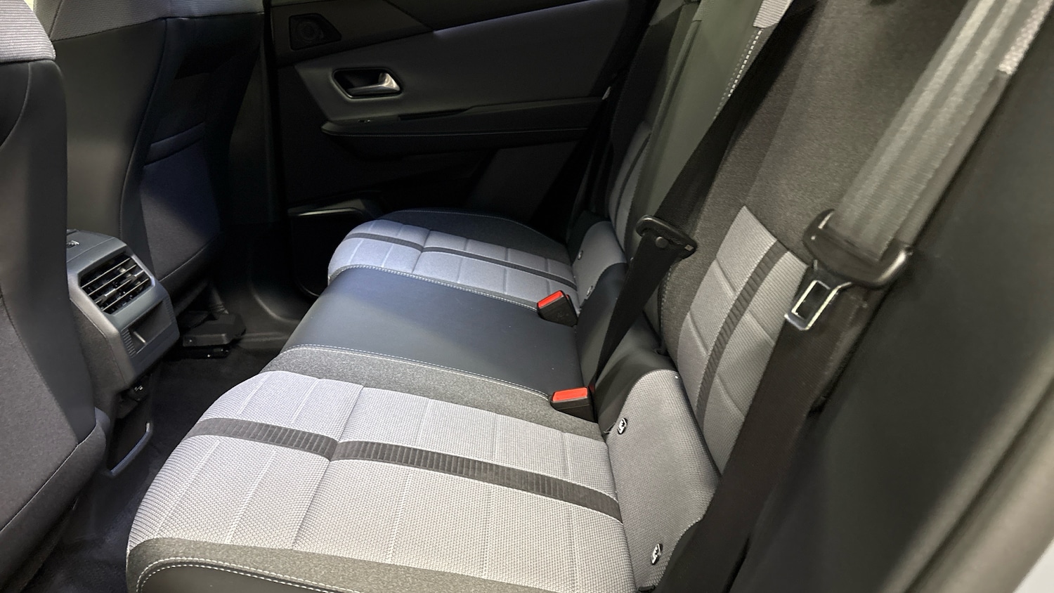 Used Vauxhall Grandland 2025 for sale - 76937138: Photo 33