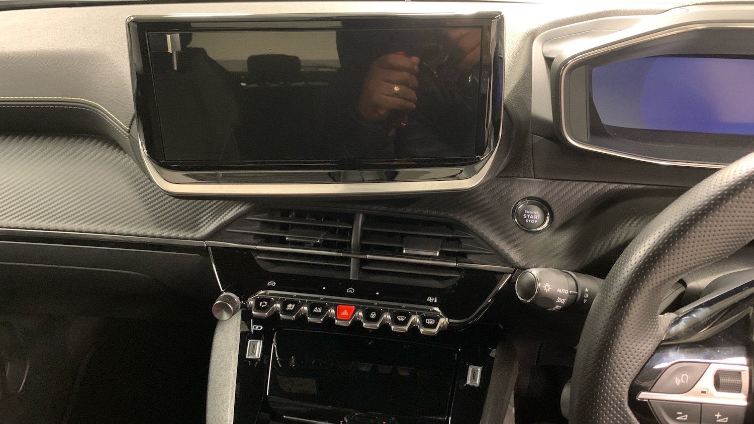 Used Peugeot 2008 2023 for sale - 76667814: Photo 10