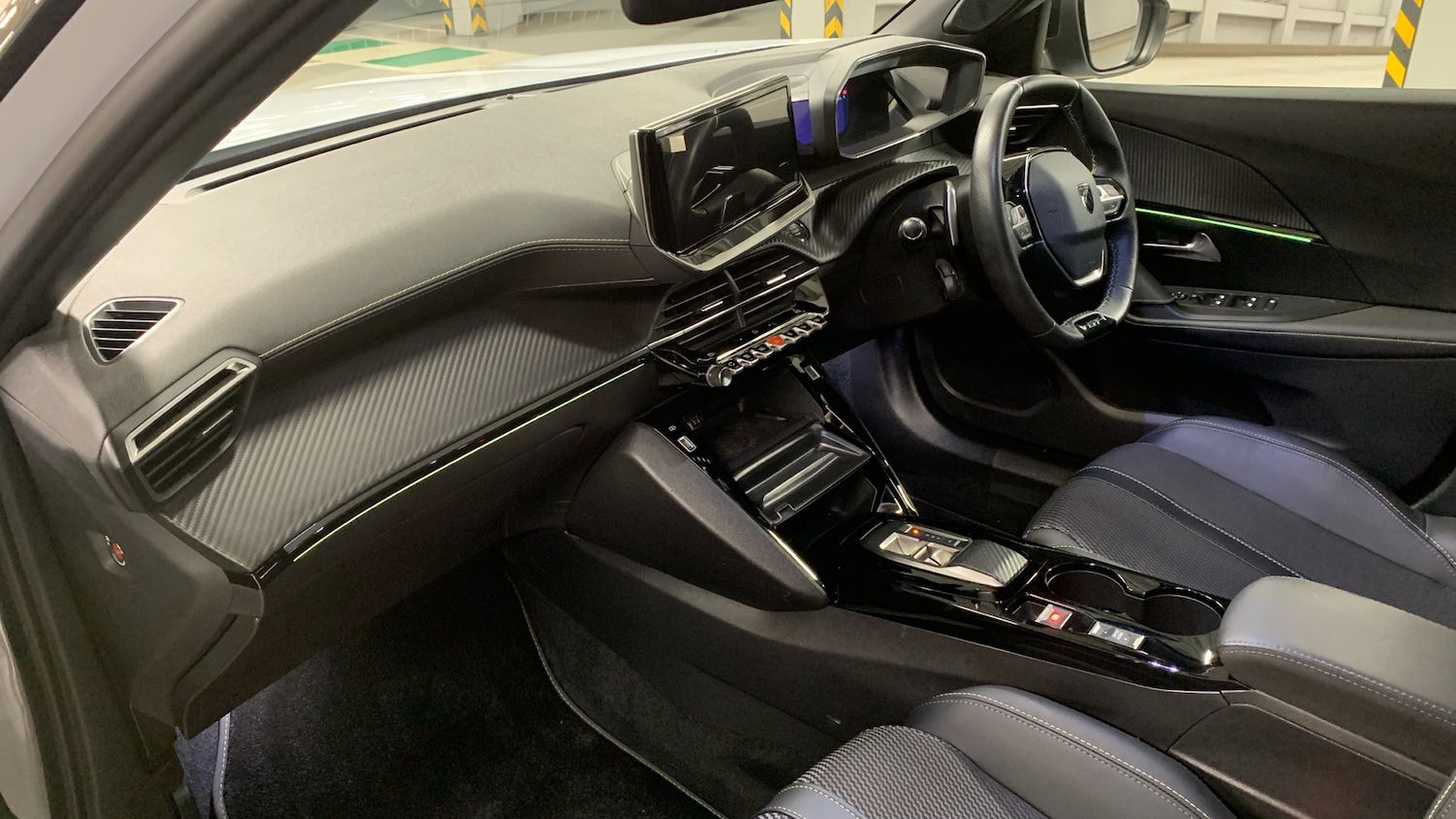 Used Peugeot 2008 2023 for sale - 76667814: Photo 12