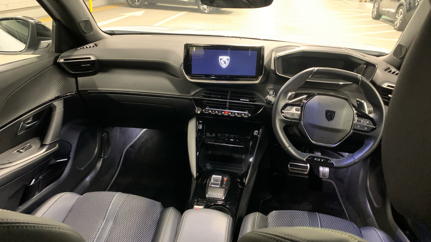 Used Peugeot 2008 2023 for sale - 76667814: Photo 4