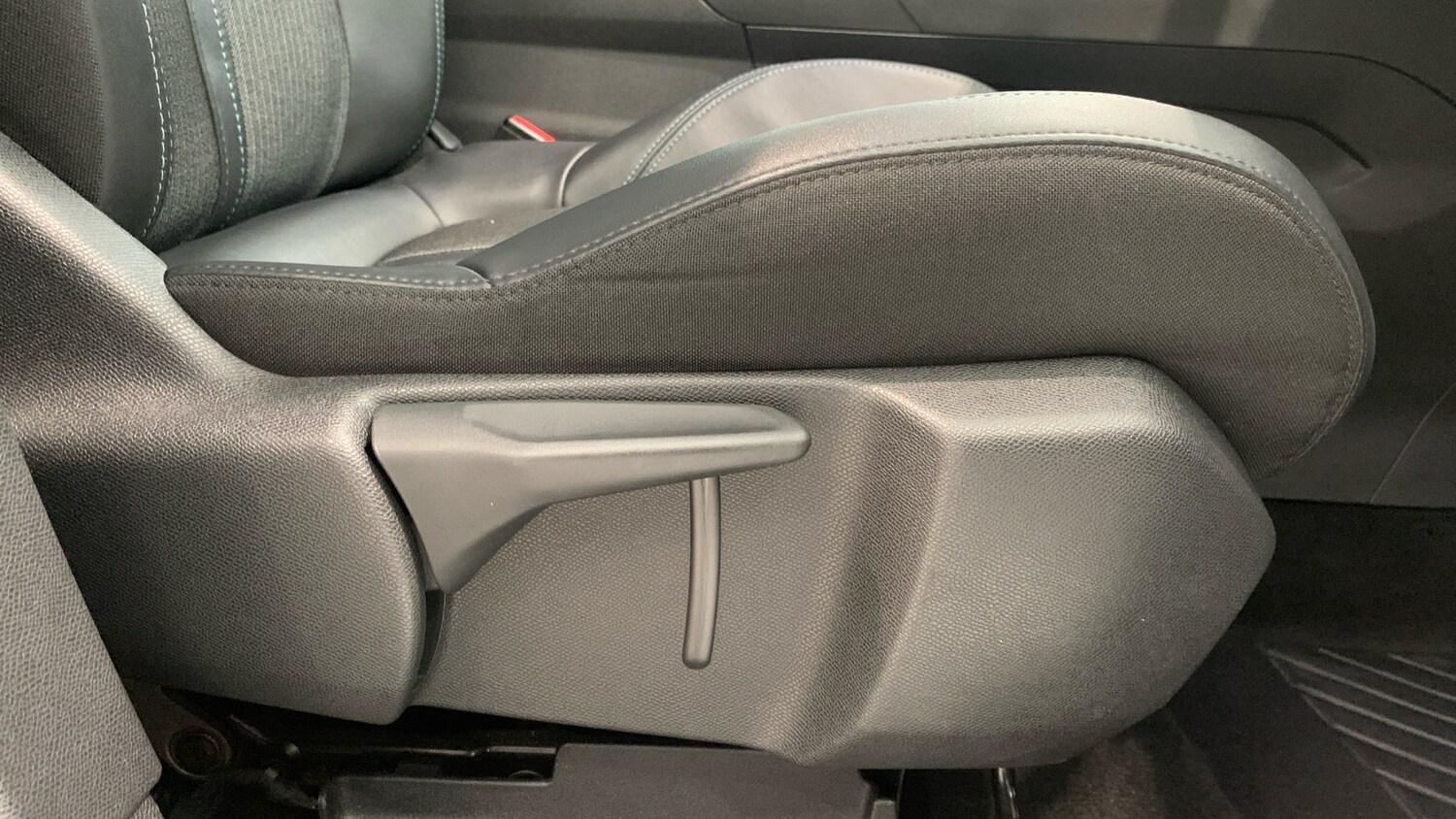 Used Peugeot 3008 2022 for sale - 76350377: Photo 35