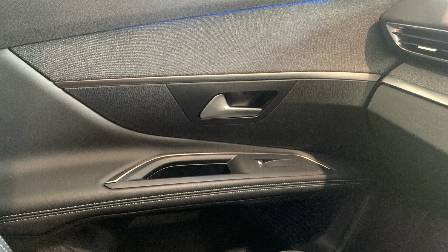 Used Peugeot 3008 2022 for sale - 76350377: Photo 41