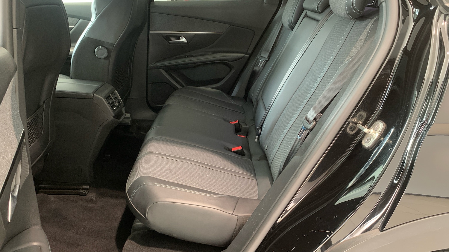 Used Peugeot 3008 2022 for sale - 76350377: Photo 42