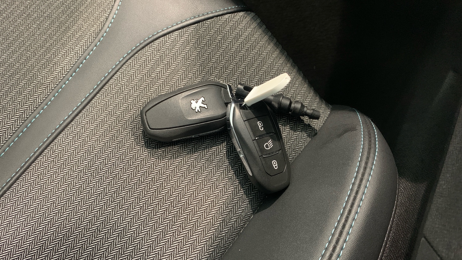 Used Peugeot 3008 2022 for sale - 76350377: Photo 49