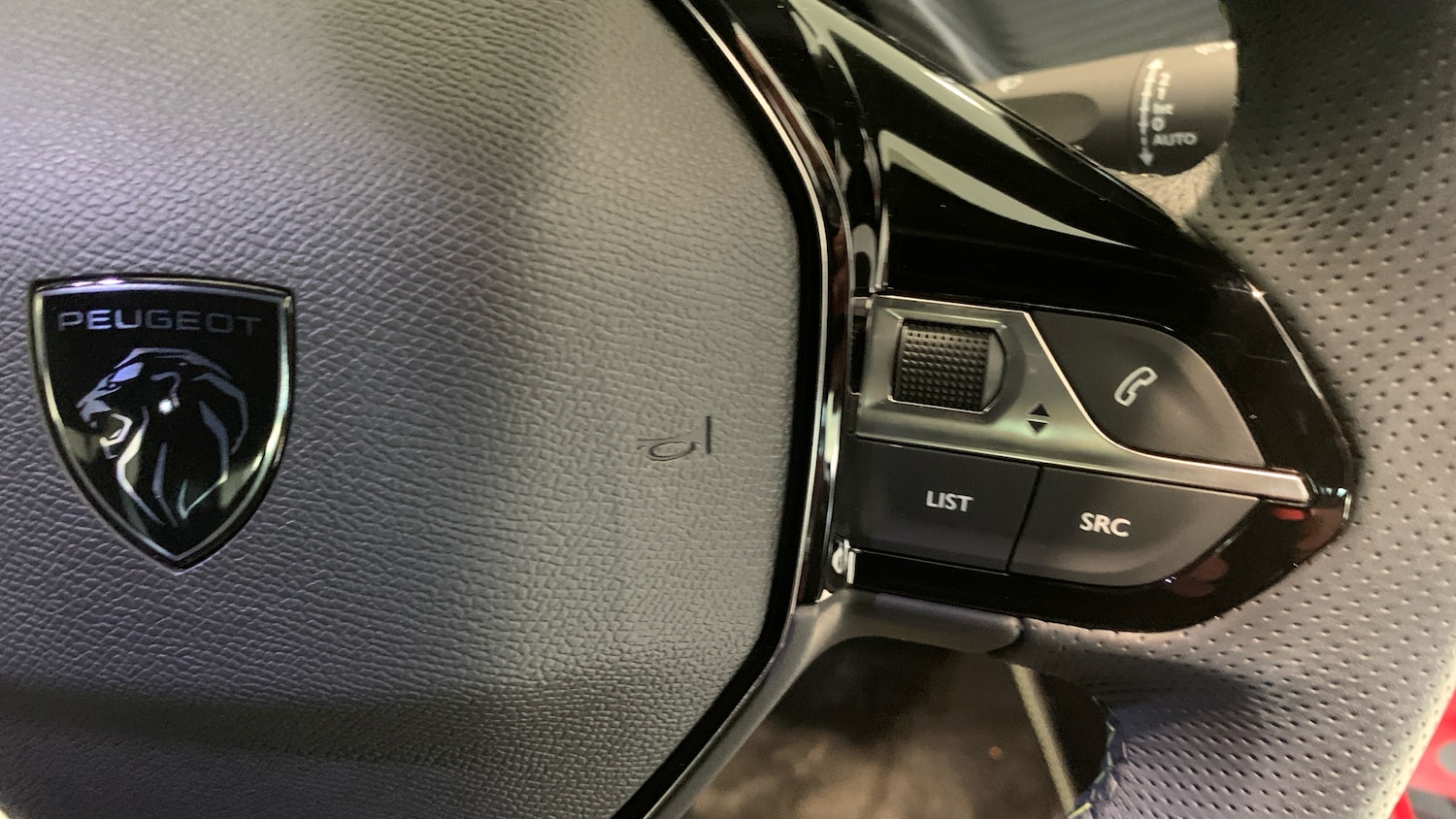 Used Peugeot 2008 2024 for sale - 76372207: Photo 24