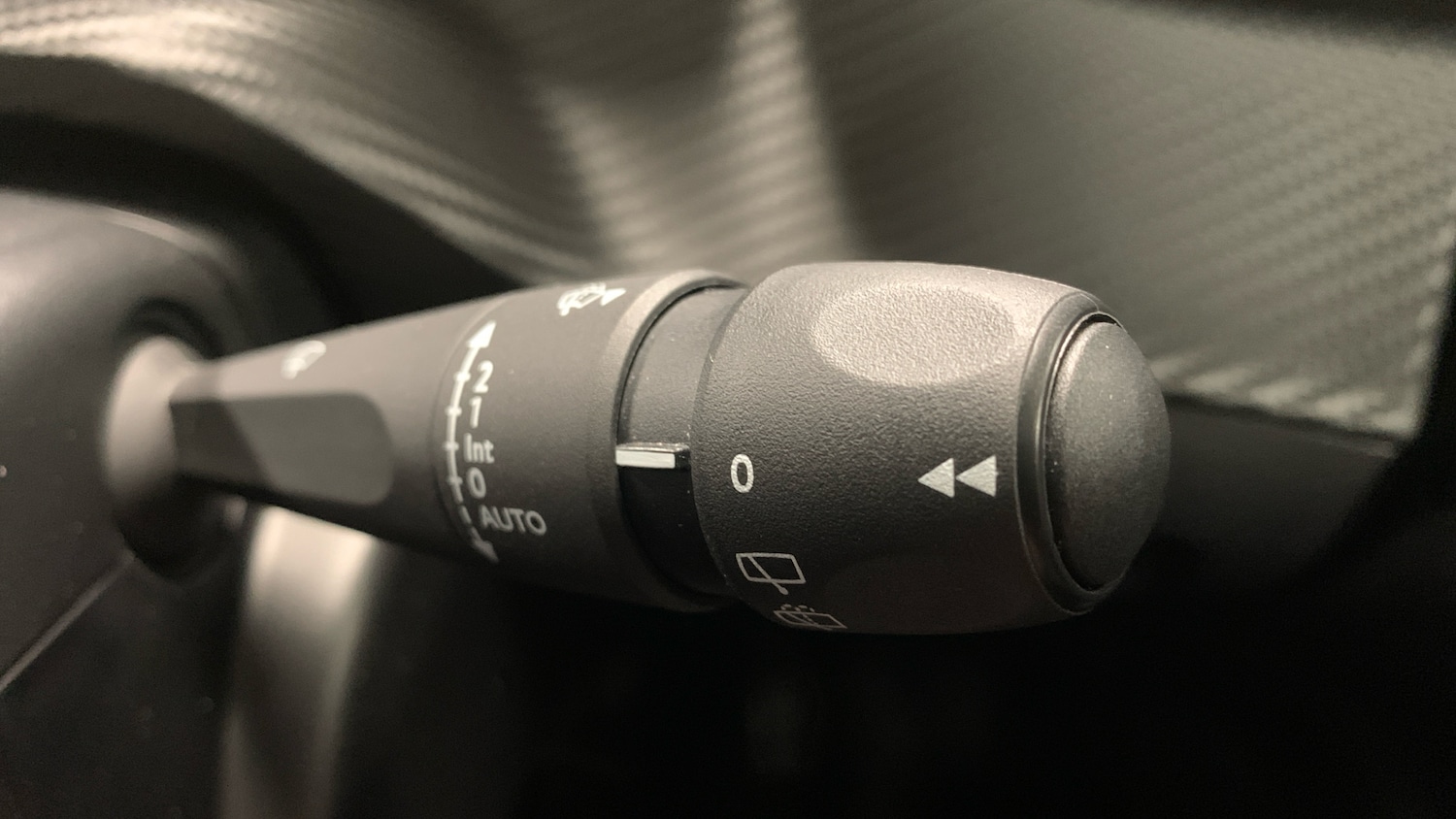 Used Peugeot 2008 2025 for sale - 76419705: Photo 28