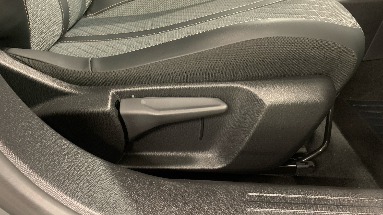 Used Peugeot 2008 2025 for sale - 76419705: Photo 37