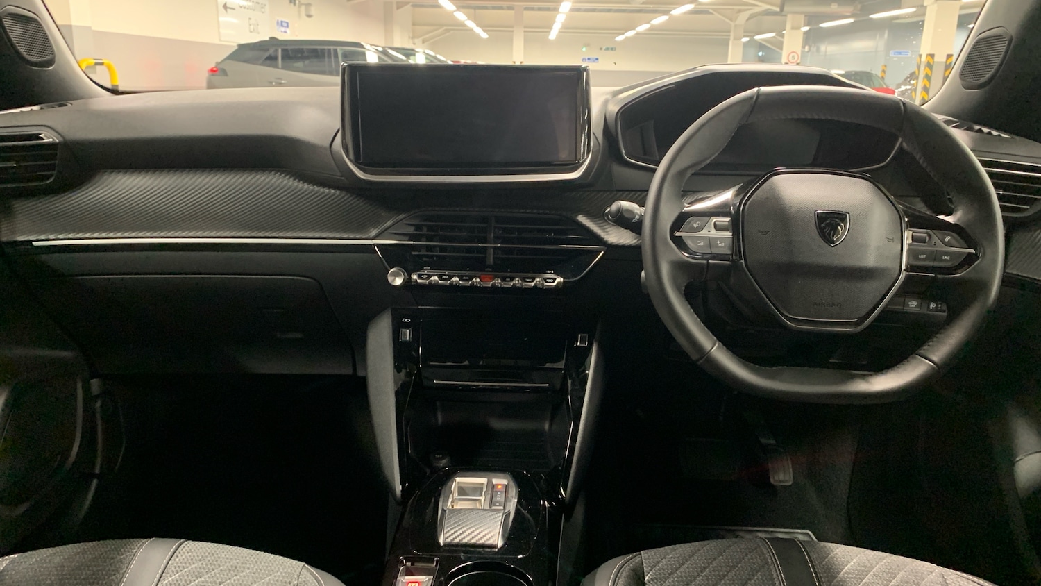 Used Peugeot 2008 2025 for sale - 76419705: Photo 4