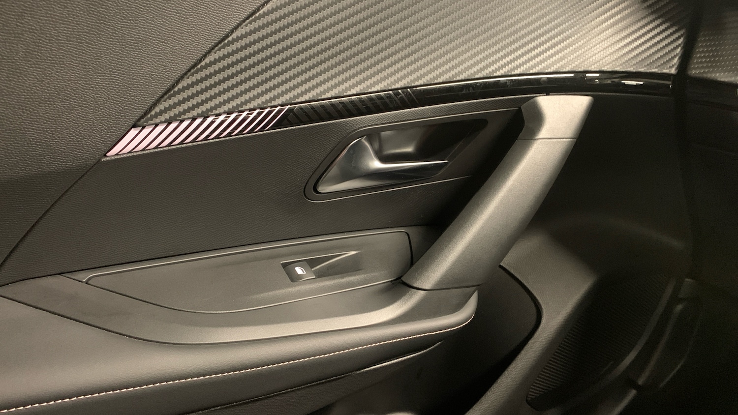 Used Peugeot 2008 2025 for sale - 76419705: Photo 40