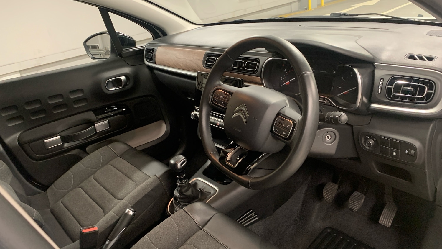 Used Citroen C3 2023 for sale - 76937158: Photo 11