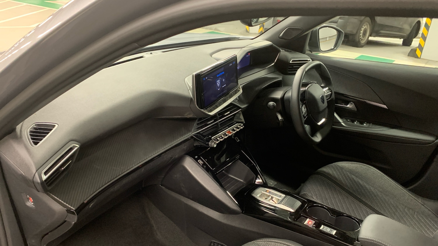 Used Peugeot 2008 2025 for sale - 76856180: Photo 12