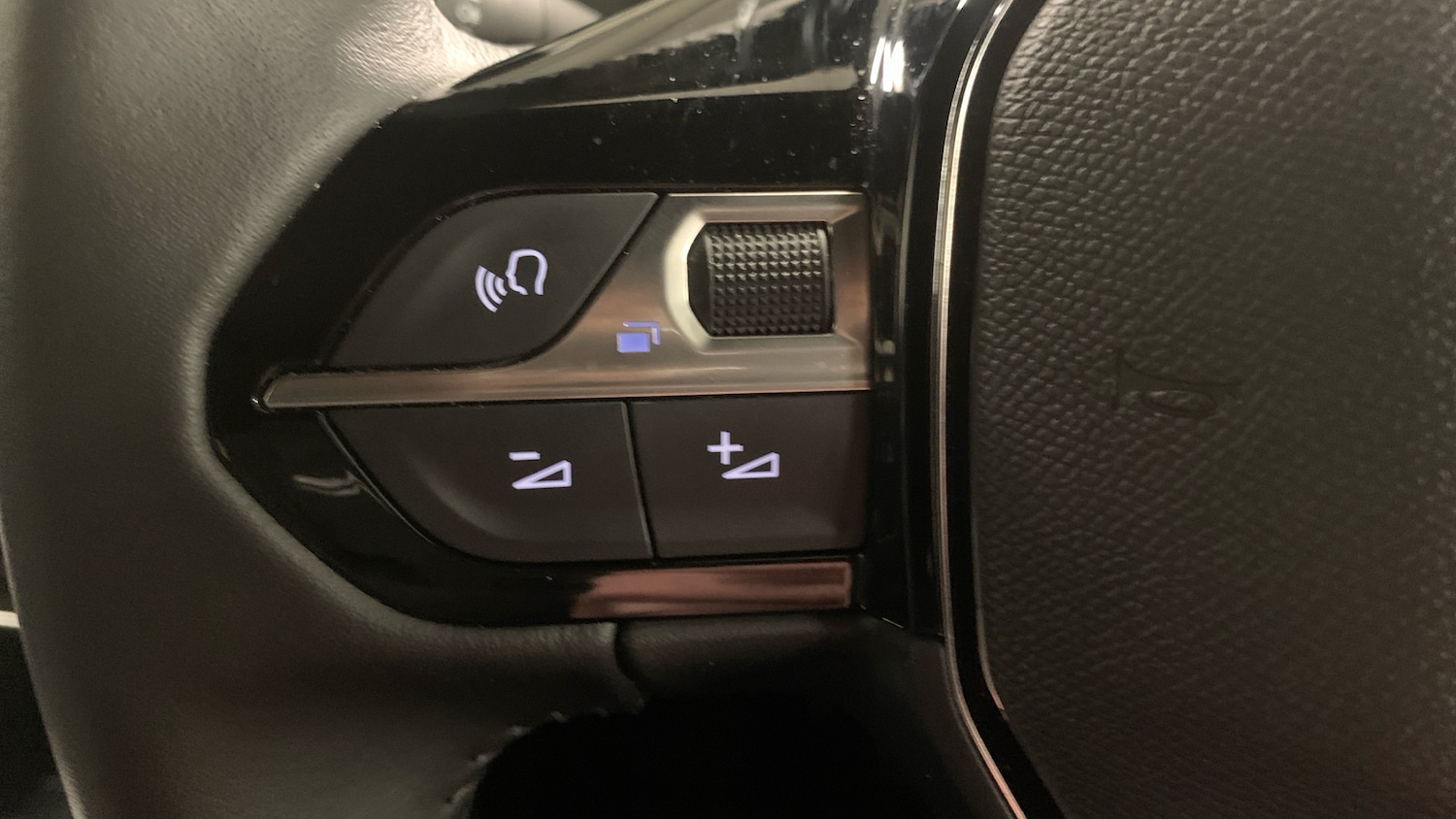 Used Peugeot 2008 2025 for sale - 76856180: Photo 23