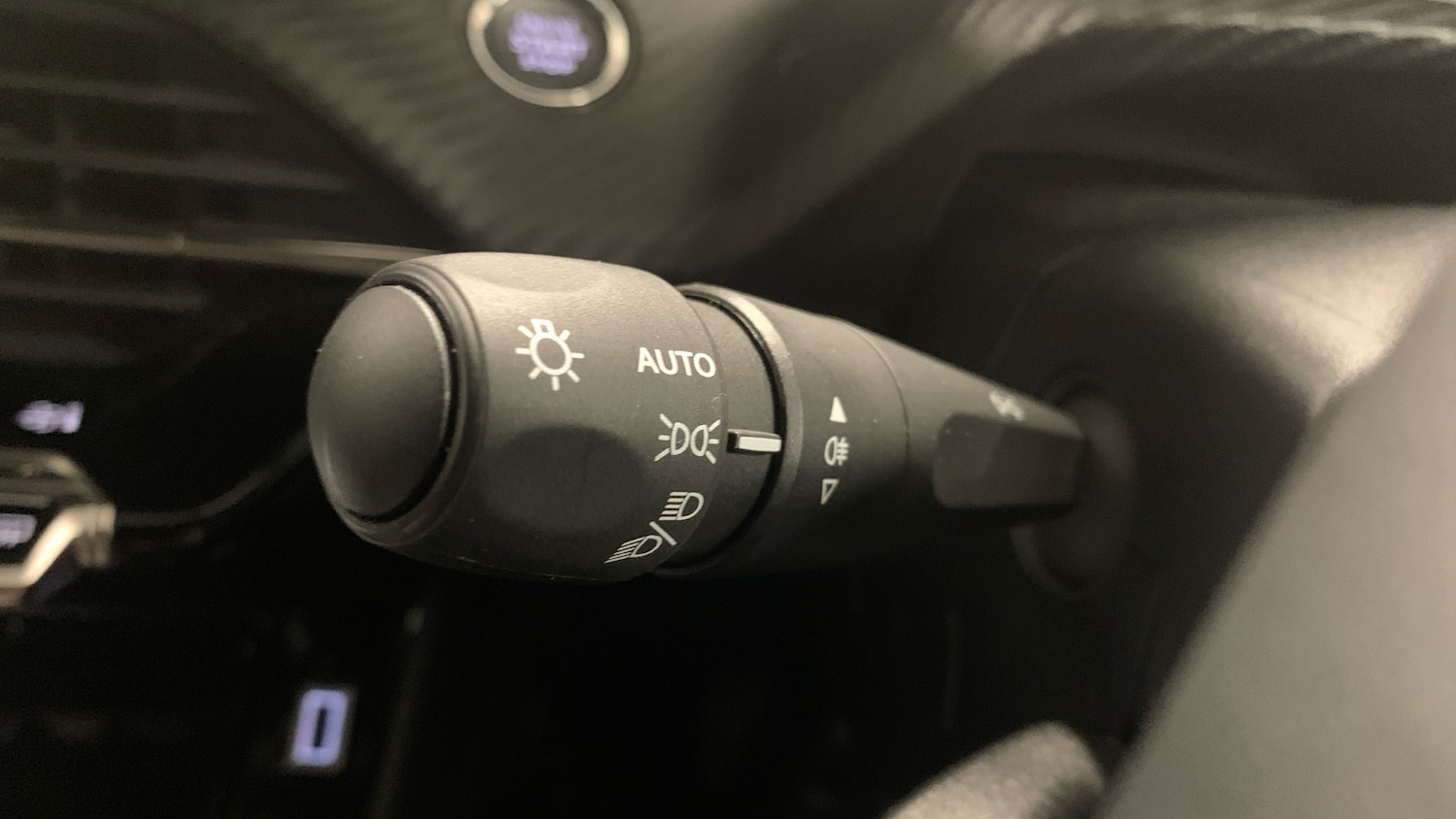 Used Peugeot 2008 2025 for sale - 76856180: Photo 27