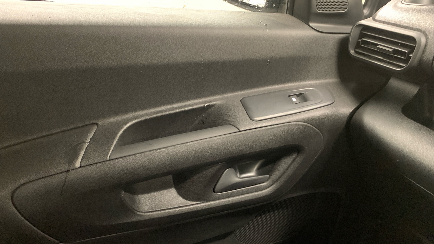 Used Citroen Berlingo 2024 for sale - 76574414: Photo 35