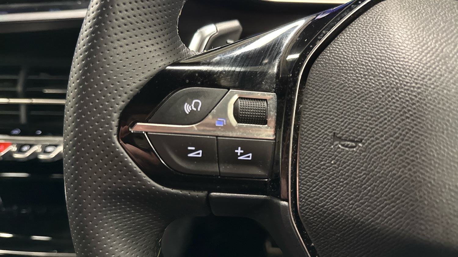 Used Peugeot 2008 2025 for sale - 77388295: Photo 23