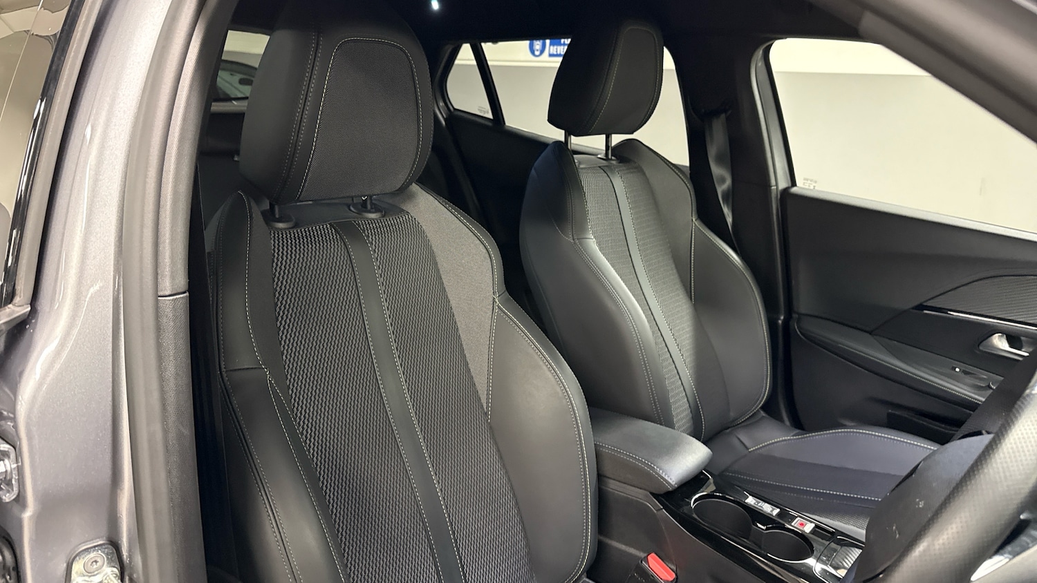 Used Peugeot 2008 2025 for sale - 77388295: Photo 42