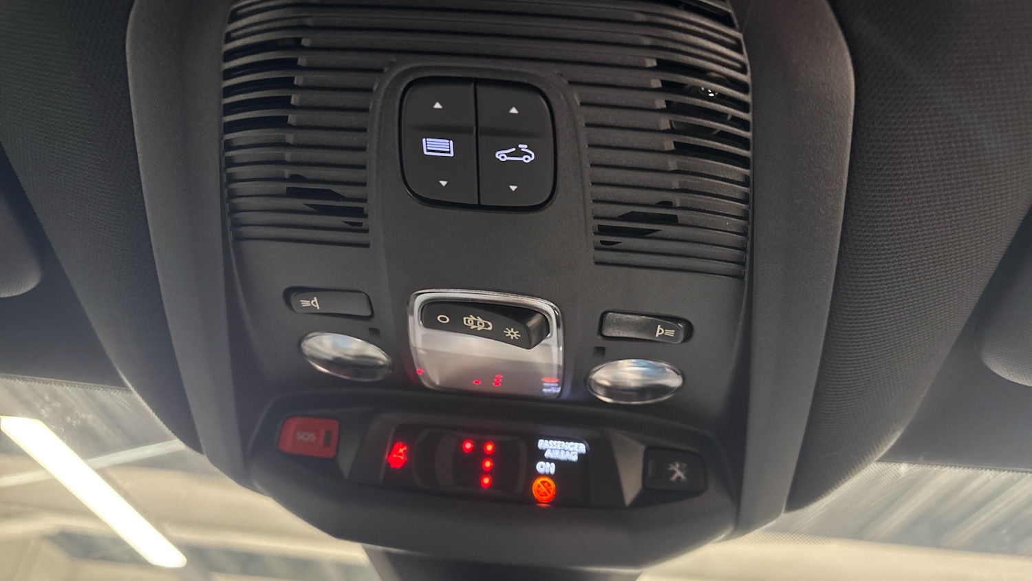 Used Peugeot 3008 2022 for sale - 76772619: Photo 39