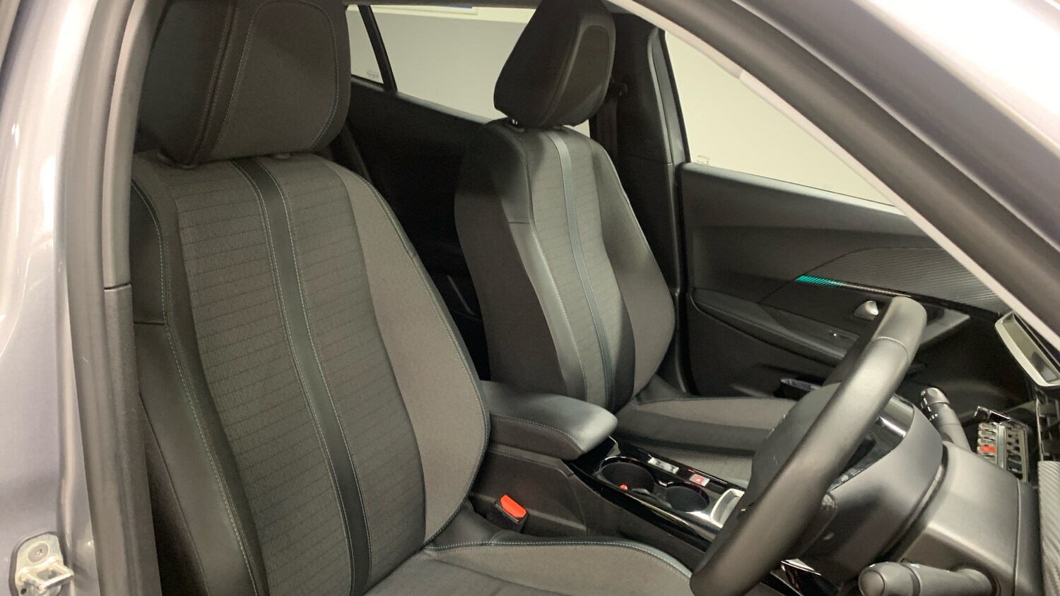Used Peugeot 2008 2022 for sale - 76139375: Photo 42