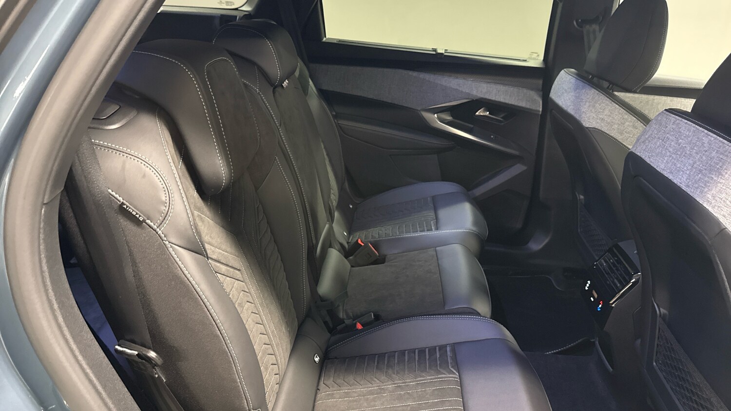 Used Peugeot 5008 2025 for sale - 77292693: Photo 34