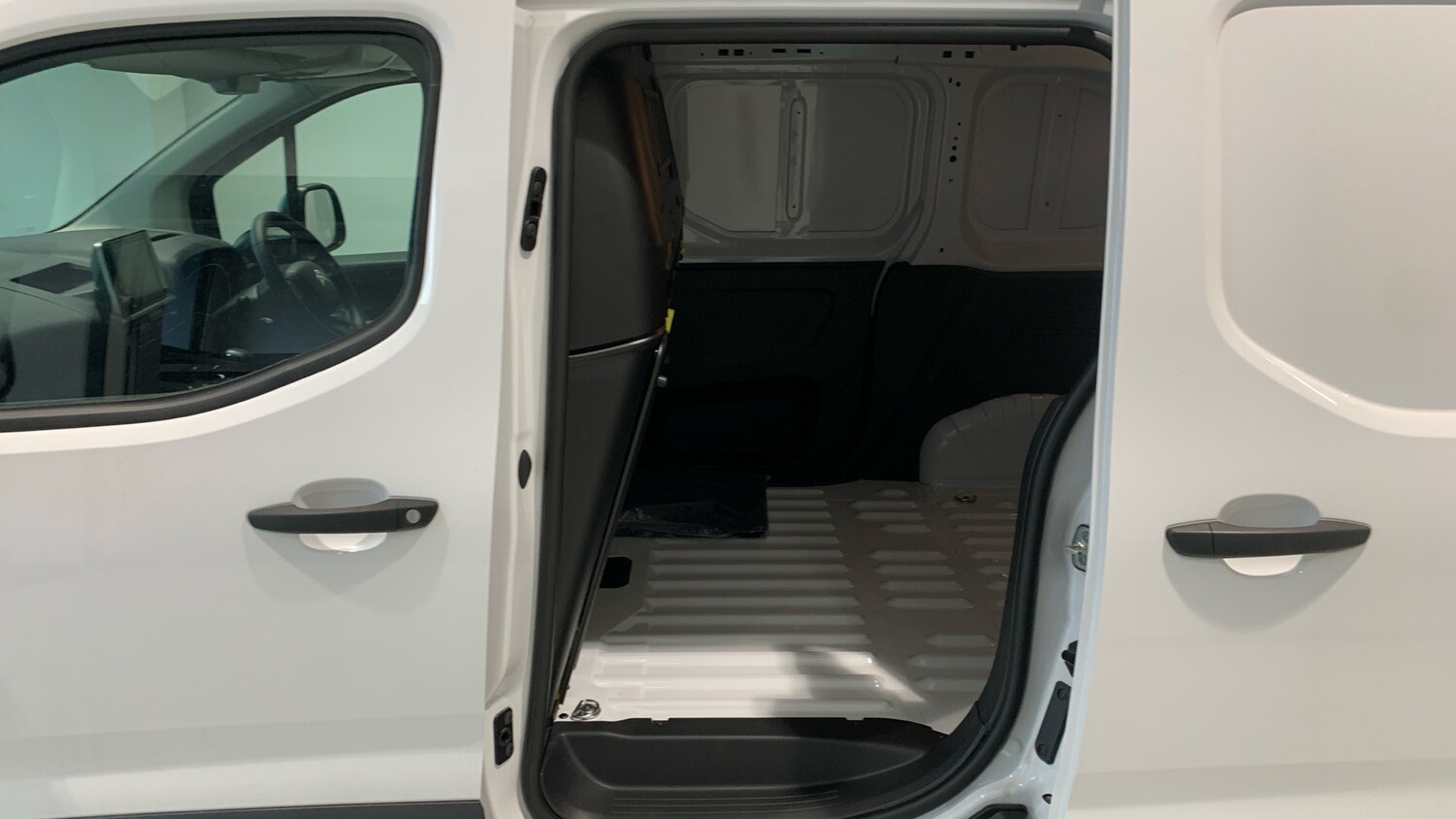 Used Citroen Berlingo 2023 for sale - 76315621: Photo 50