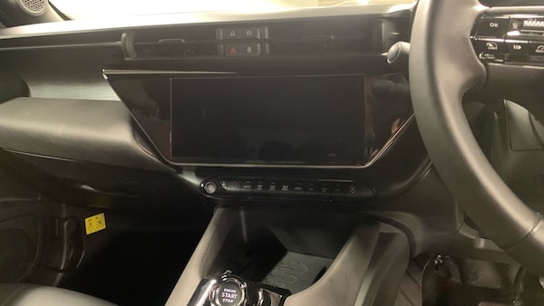 Used Alfa Romeo Junior 2025 for sale - 76260900: Photo 10