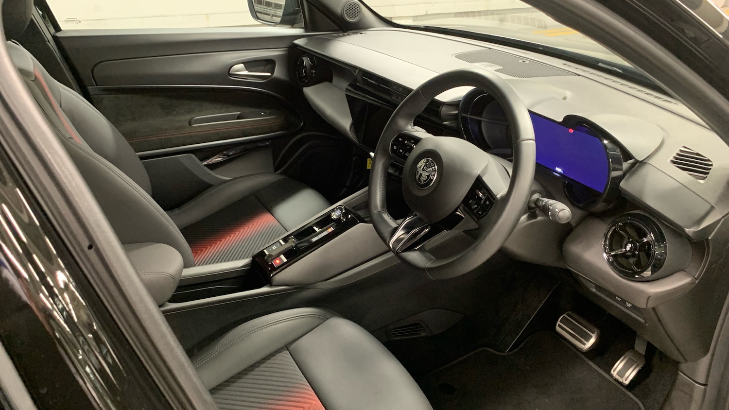 Used Alfa Romeo Junior 2025 for sale - 76260900: Photo 11