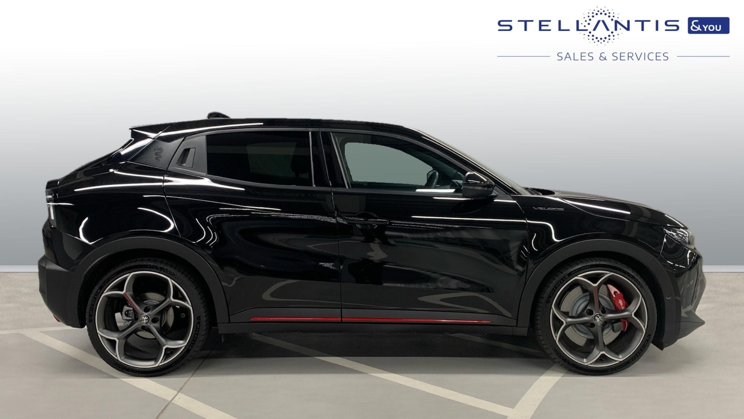 Used Alfa Romeo Junior 2025 for sale - 76260900: Photo 2