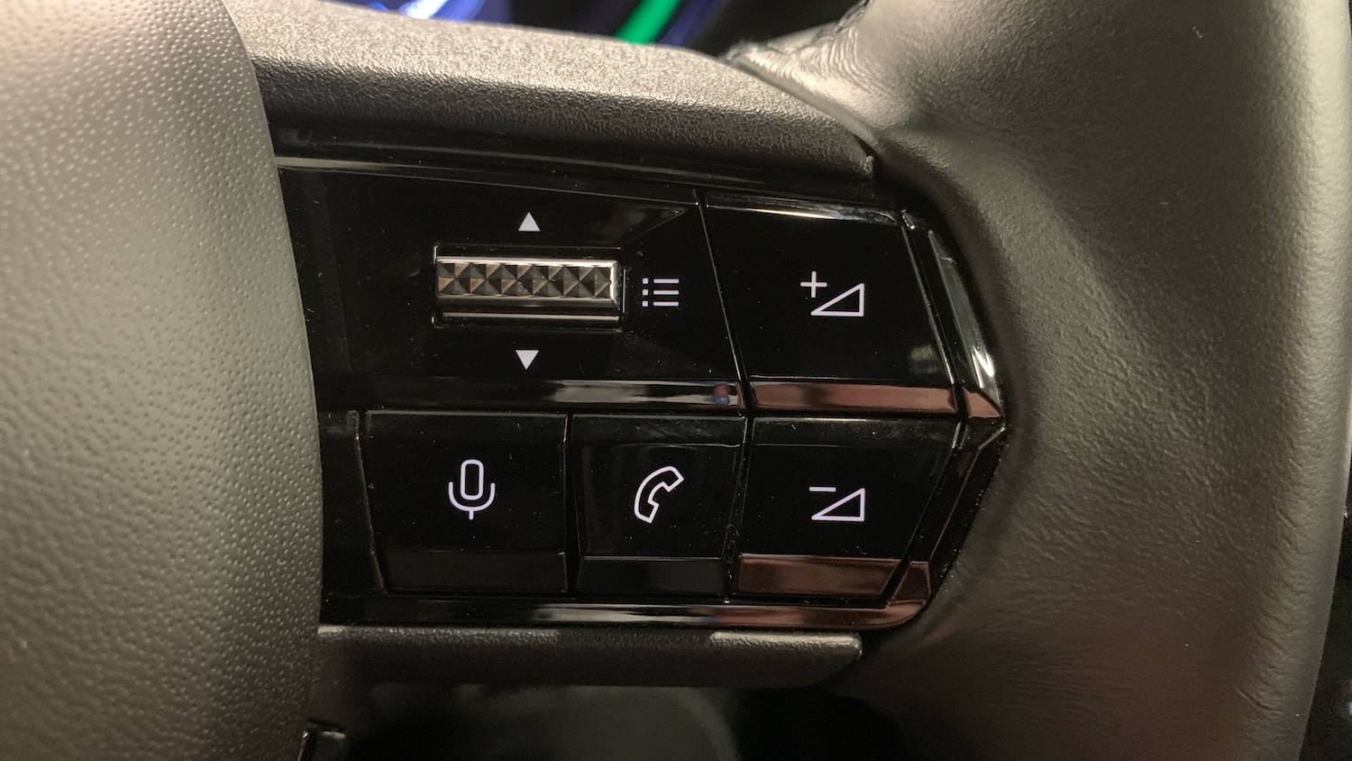 Used Alfa Romeo Junior 2025 for sale - 76260900: Photo 24