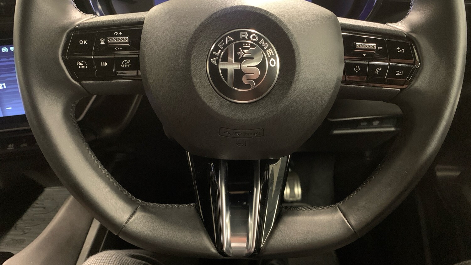 Used Alfa Romeo Junior 2025 for sale - 76260900: Photo 36