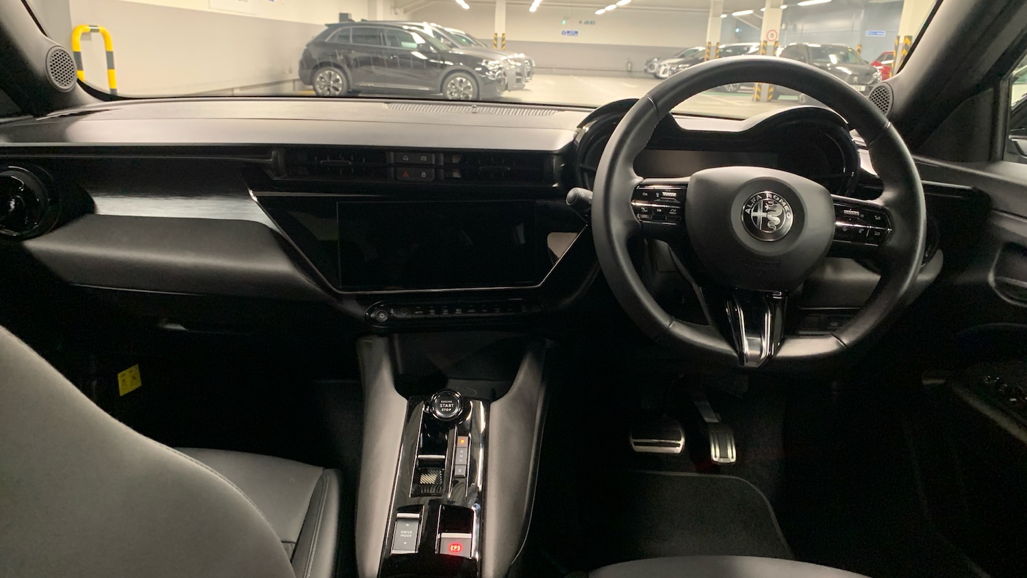 Used Alfa Romeo Junior 2025 for sale - 76260900: Photo 4