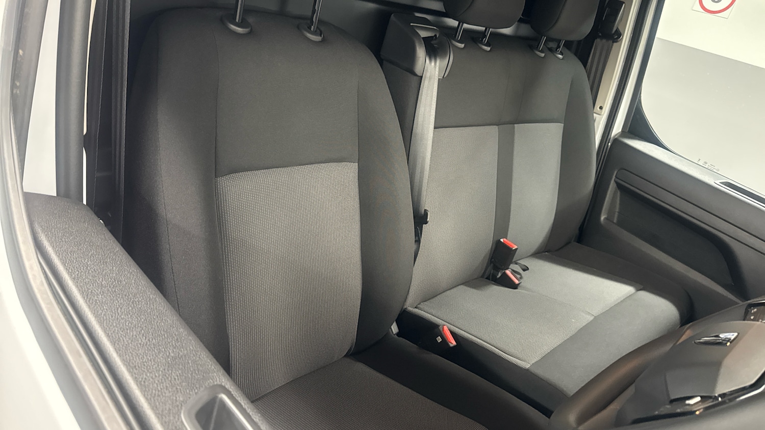 Used Peugeot Expert 2025 for sale - 76803284: Photo 25