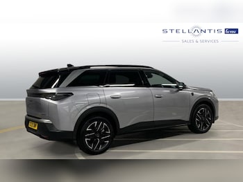 Used Peugeot 5008 2025 for sale - 76202089: Photo