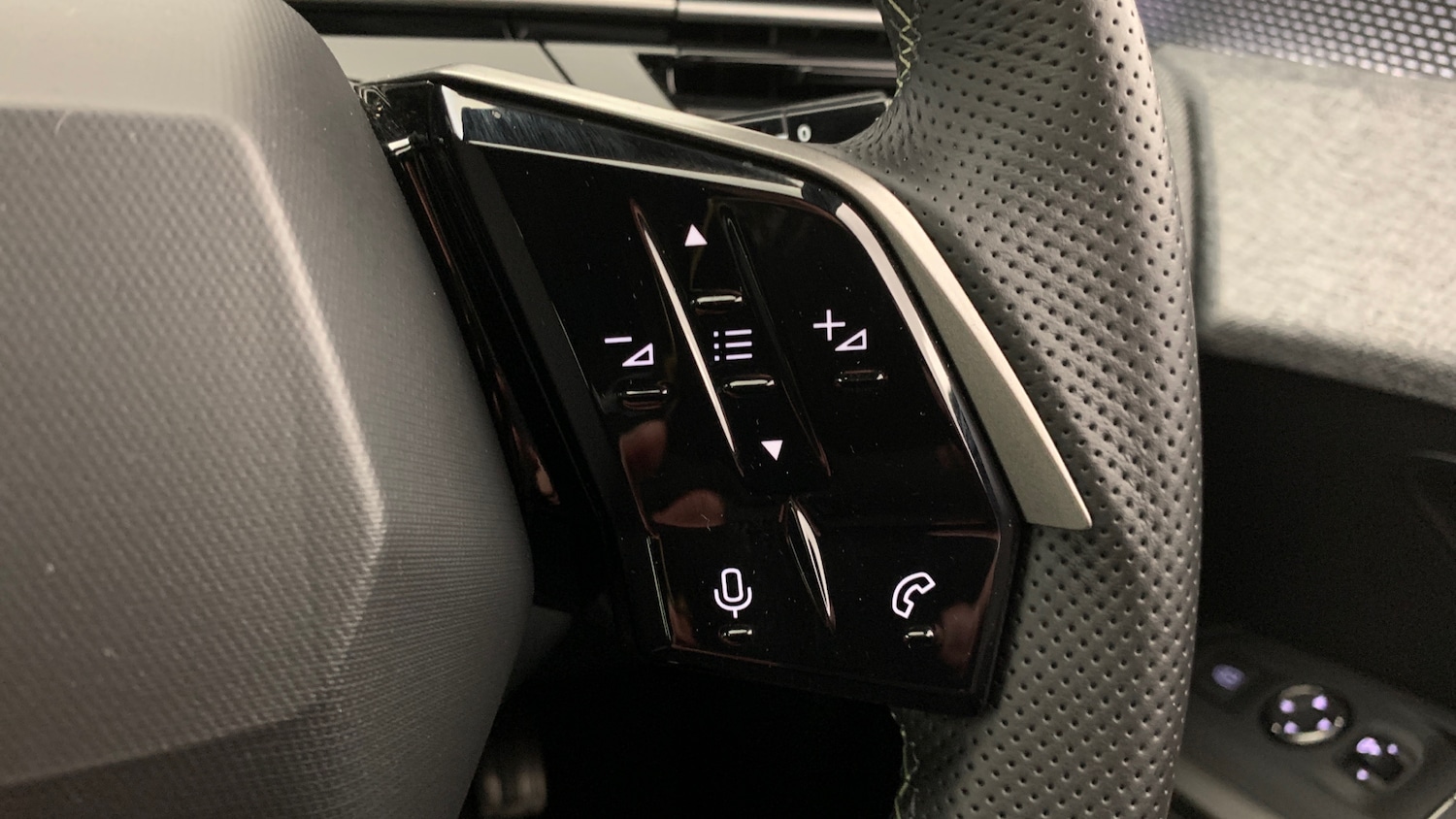 Used Peugeot 5008 2025 for sale - 76586412: Photo 18