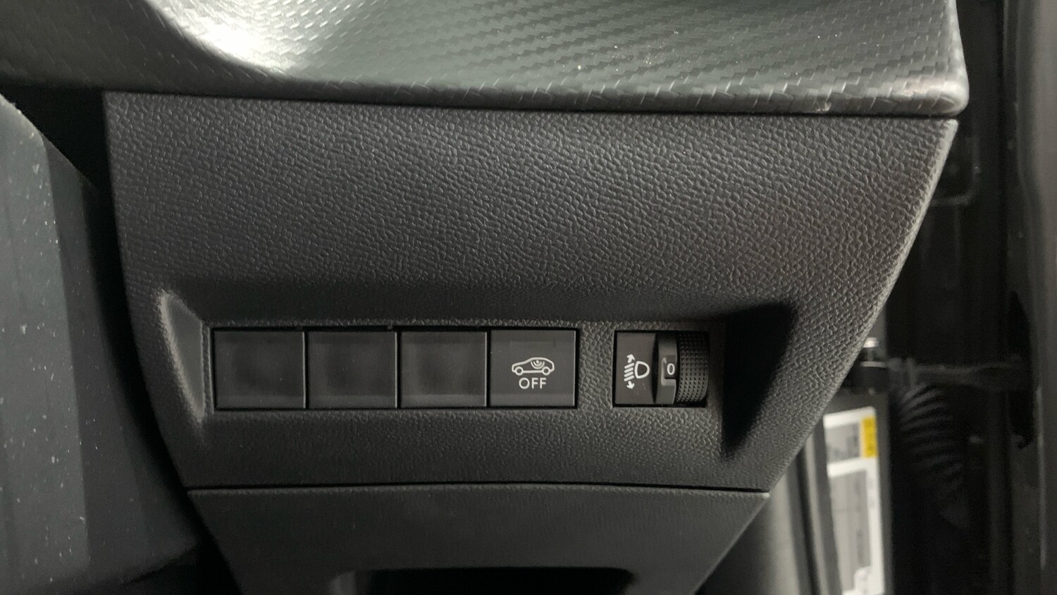 Used Peugeot 2008 2024 for sale - 75929327: Photo 32