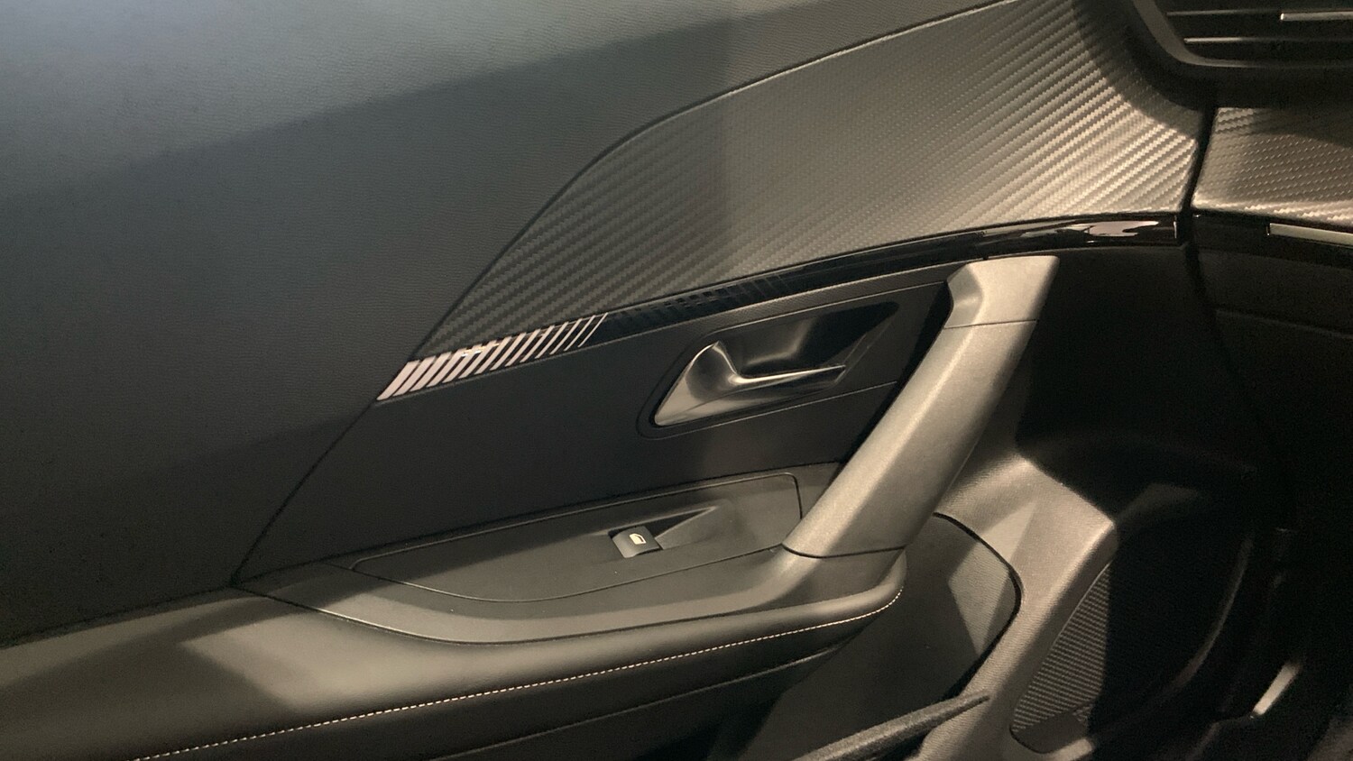 Used Peugeot 2008 2024 for sale - 75929327: Photo 39