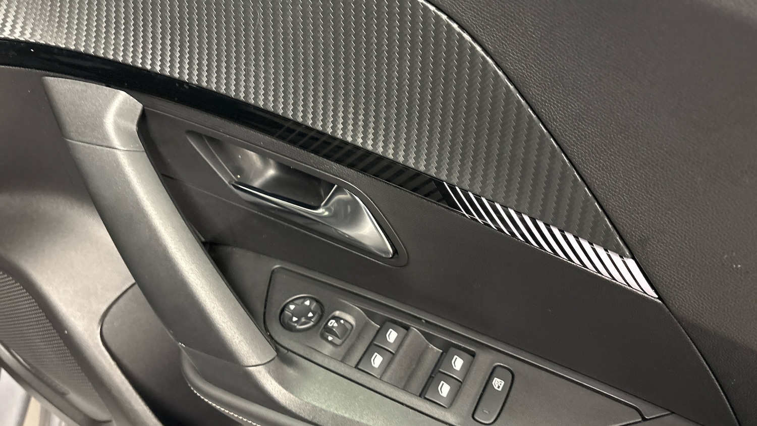 Used Peugeot 2008 2025 for sale - 77075207: Photo 23