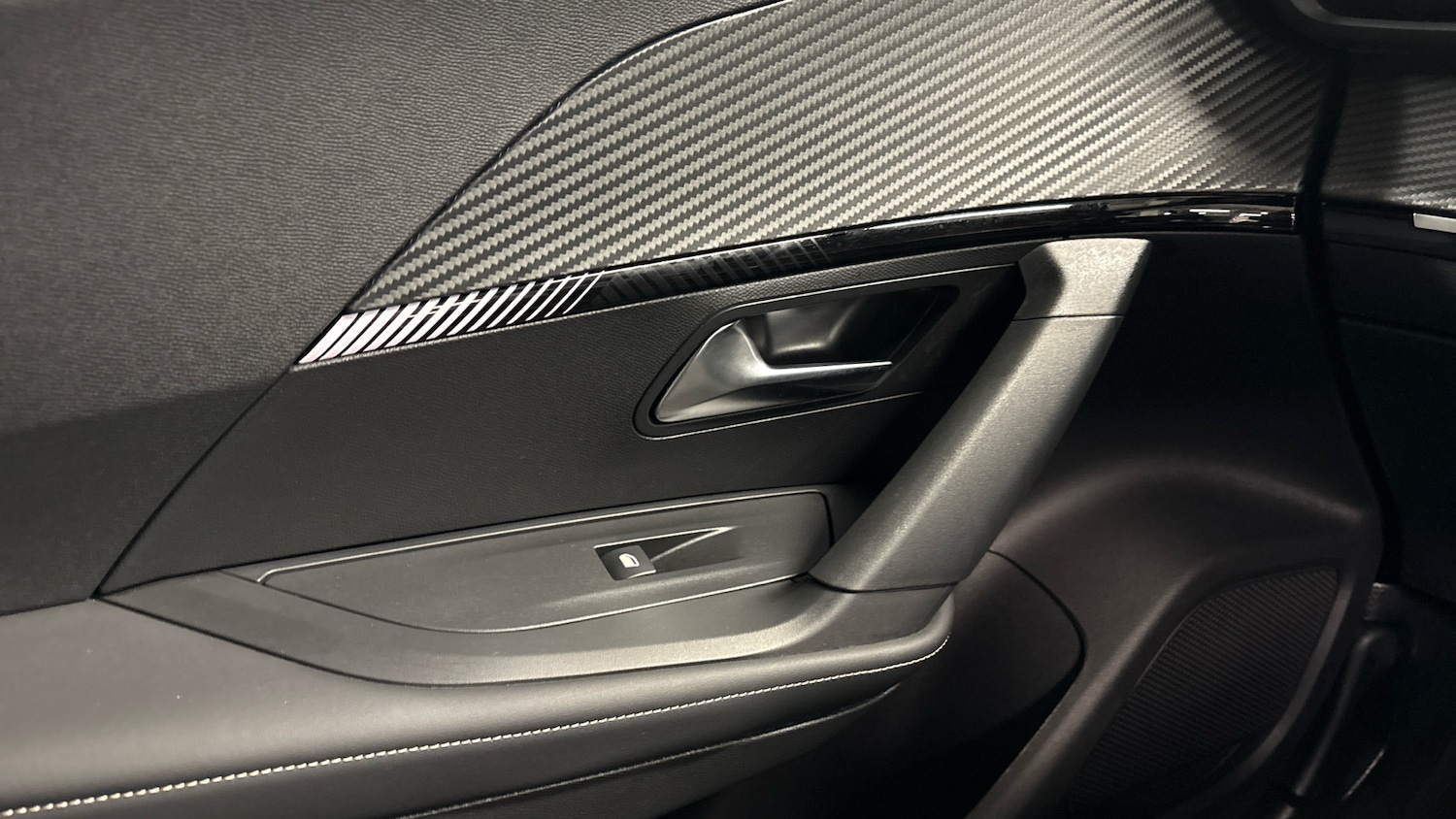 Used Peugeot 2008 2025 for sale - 77075207: Photo 41