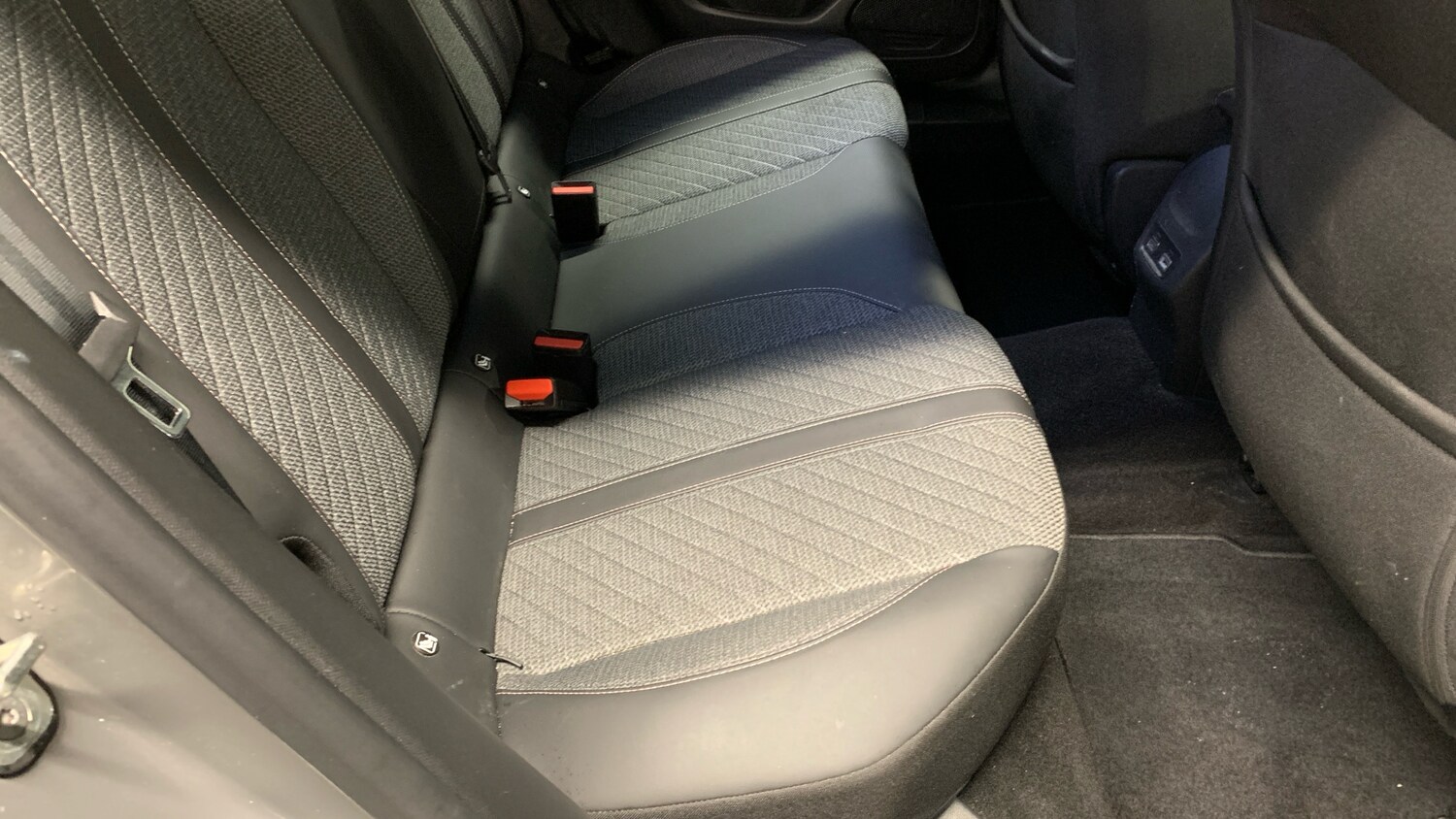 Used Peugeot 2008 2024 for sale - 77599611: Photo 25