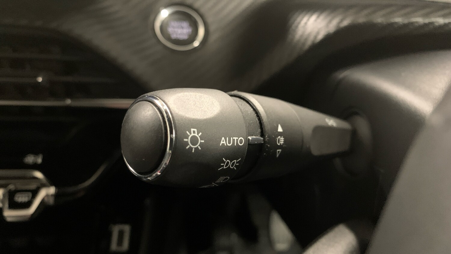 Used Peugeot 2008 2024 for sale - 77599611: Photo 27