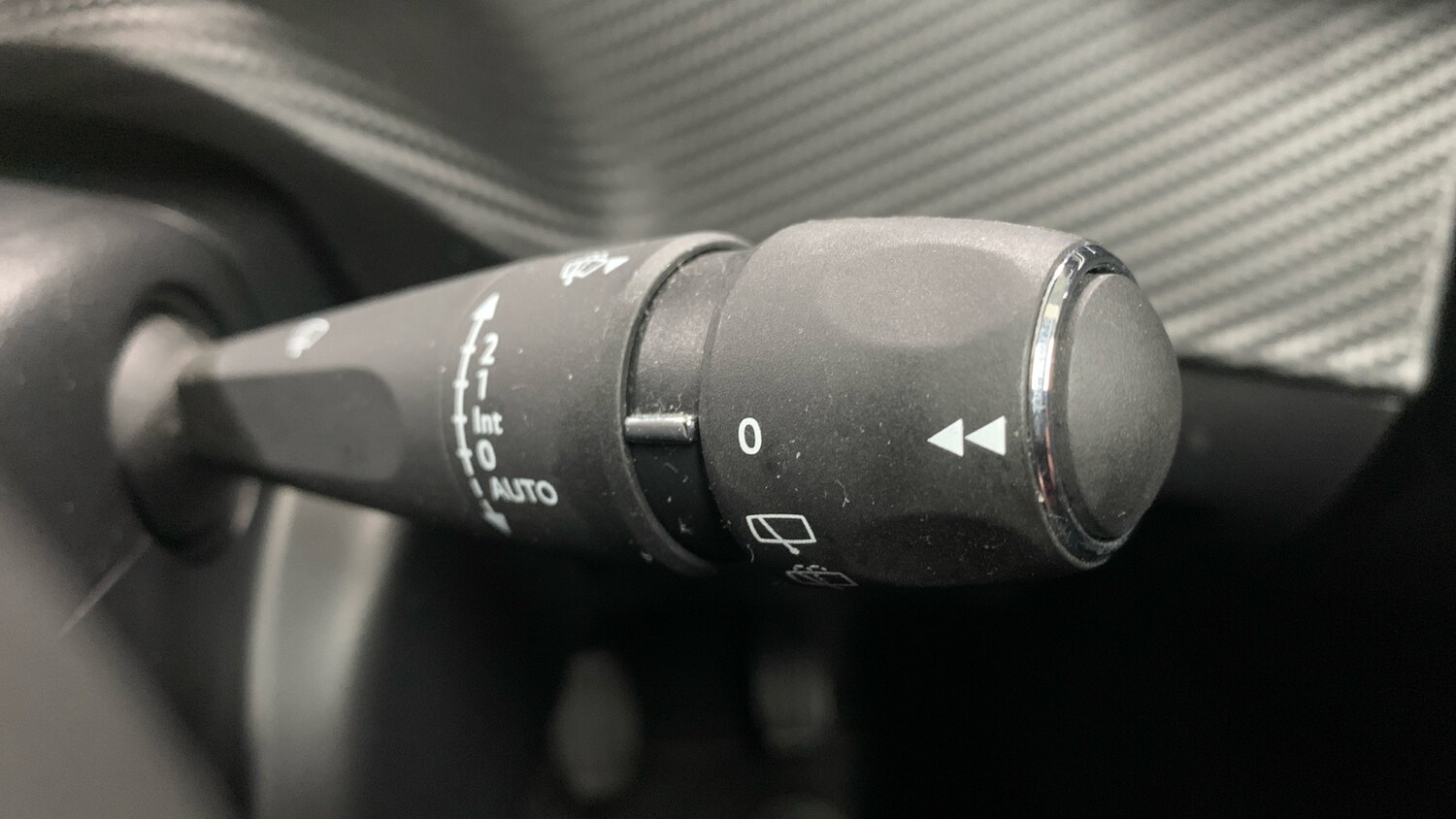 Used Peugeot 2008 2024 for sale - 77599611: Photo 28