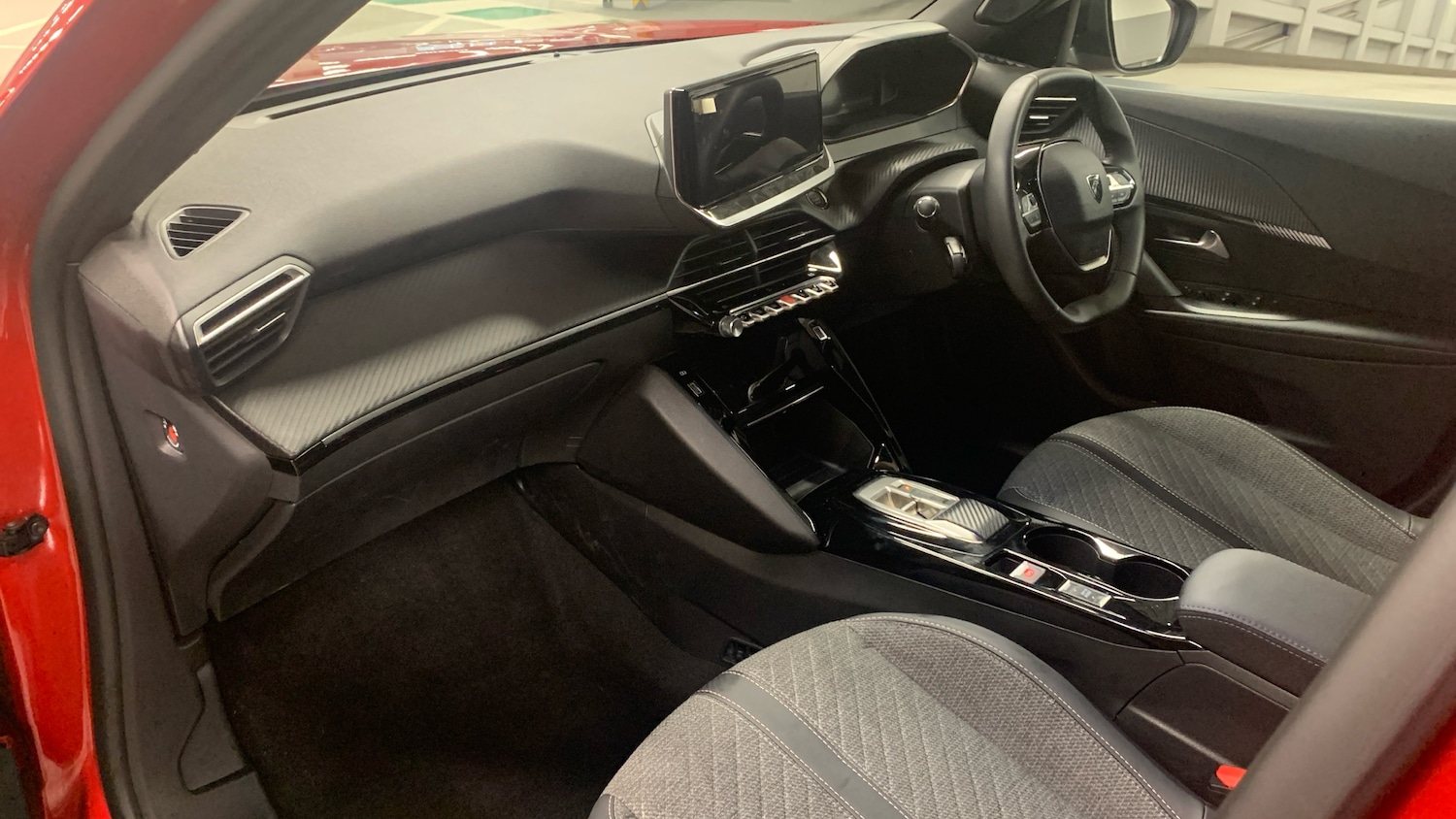 Used Peugeot 2008 2025 for sale - 76914355: Photo 12