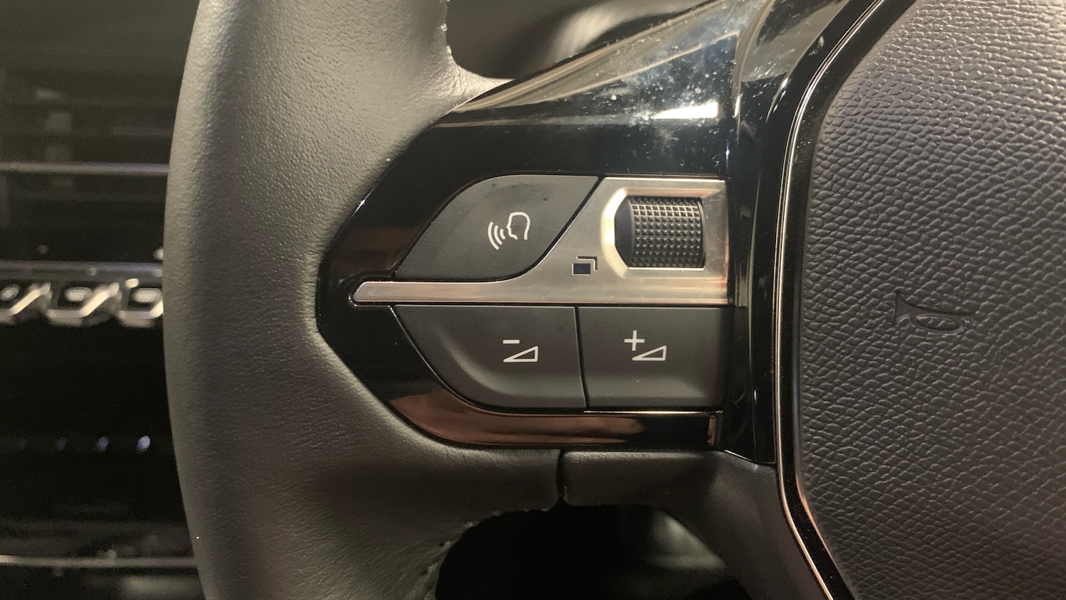 Used Peugeot 2008 2025 for sale - 76914355: Photo 23