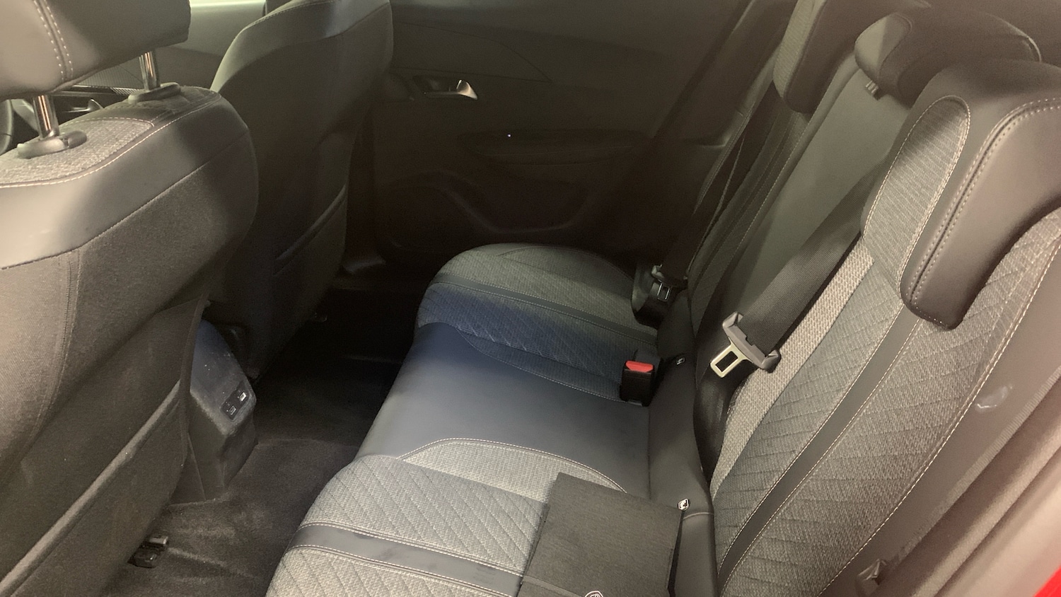 Used Peugeot 2008 2025 for sale - 76914355: Photo 32