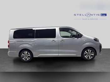 Used Peugeot Traveller 2024 for sale - 78948036: Photo