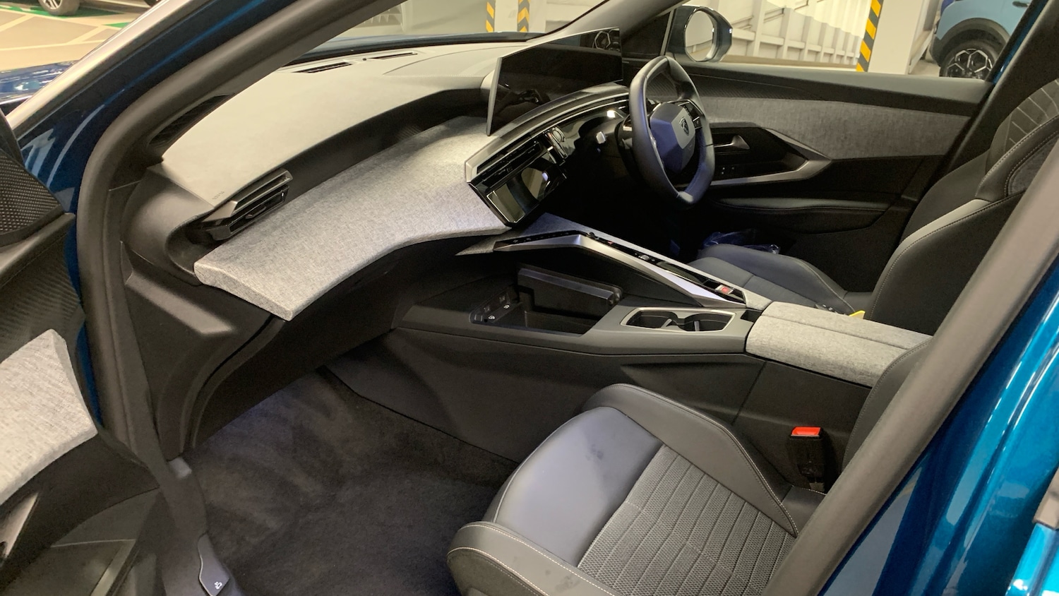 Used Peugeot 3008 2024 for sale - 76327637: Photo 12