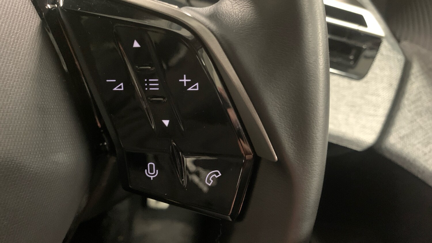 Used Peugeot 3008 2024 for sale - 76327637: Photo 24