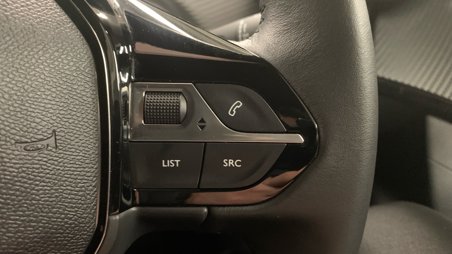 Used Peugeot 2008 2025 for sale - 76914366: Photo 24